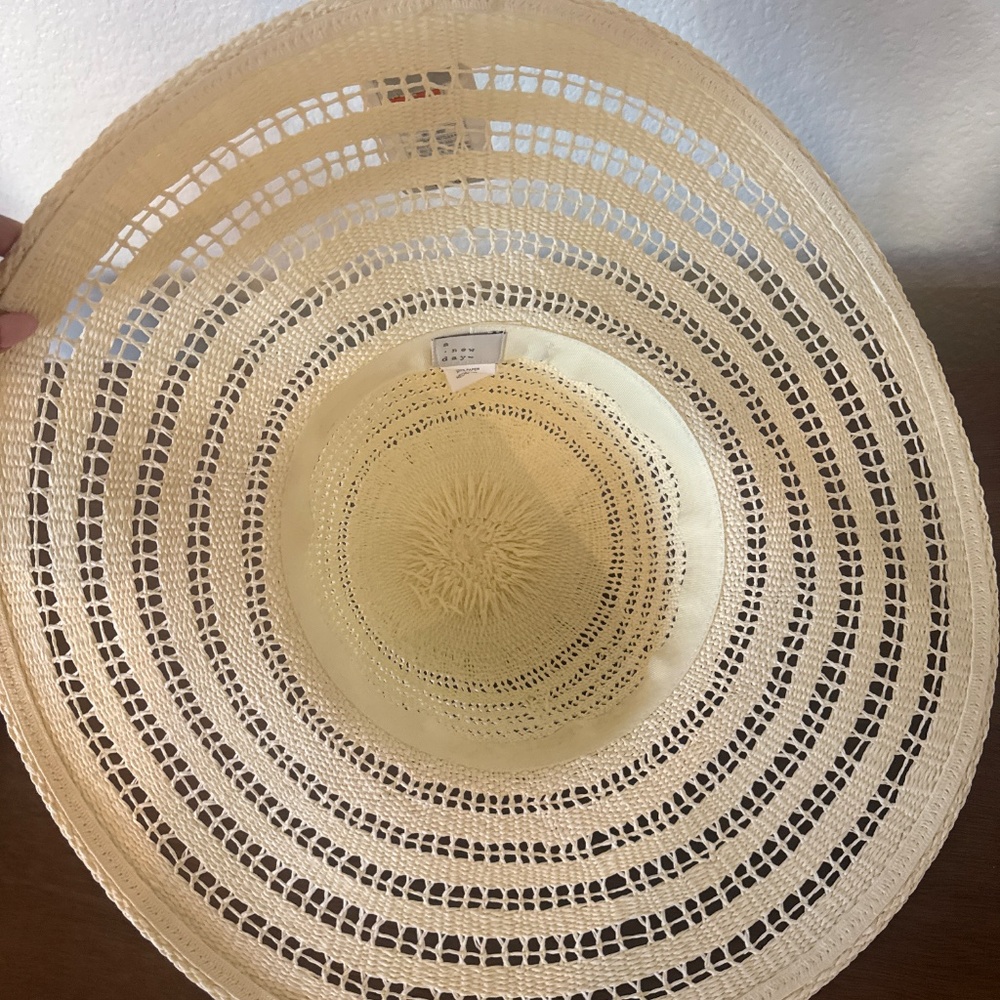 A new day adjustable hat - Picture 4 of 4